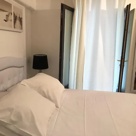 Daire Appart Parisien Prive Authentique Cosy Rue Saint-charles 75015 Proche Tour Eiffel *