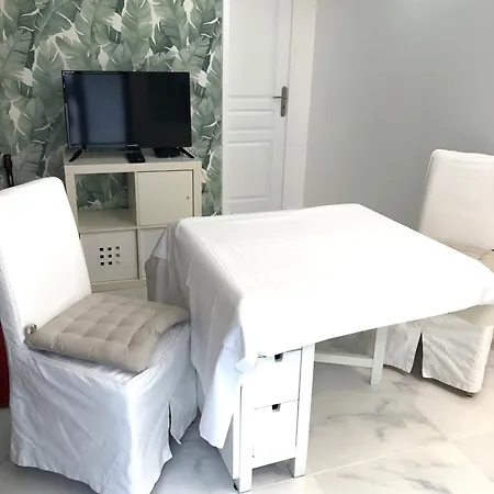 Appart Parisien Prive Authentique Cosy Rue Saint-charles 75015 Proche Tour Eiffel Paris