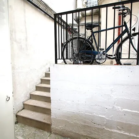 Daire Appart Parisien Prive Authentique Cosy Rue Saint-charles 75015 Proche Tour Eiffel Paris